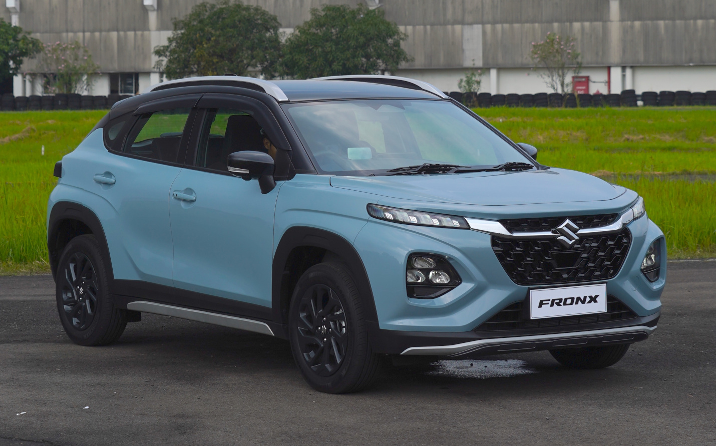 Suzuki Fronx: Compact SUV Paling Modis untuk Nongkrong di Kawasan Jember